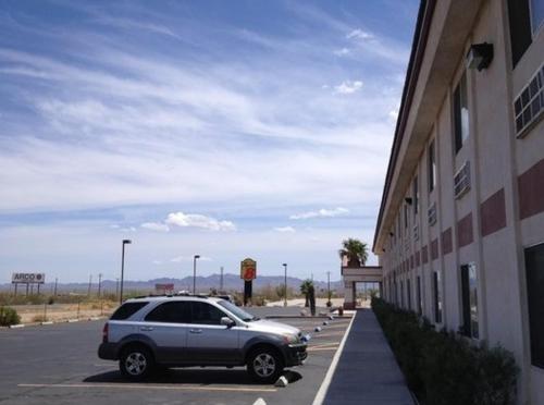 Super 8 by Wyndham Quartzsite AZ - 숙소 외관