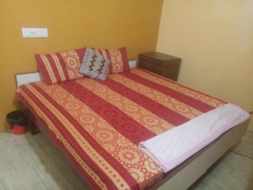 HOTEL HELIX -- RAJPURA -- Budget Rooms for Family, Couples, Solo Travellers