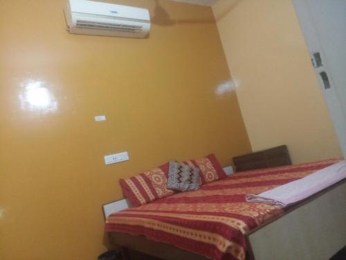 HOTEL HELIX -- RAJPURA -- Budget Rooms for Family, Couples, Solo Travellers