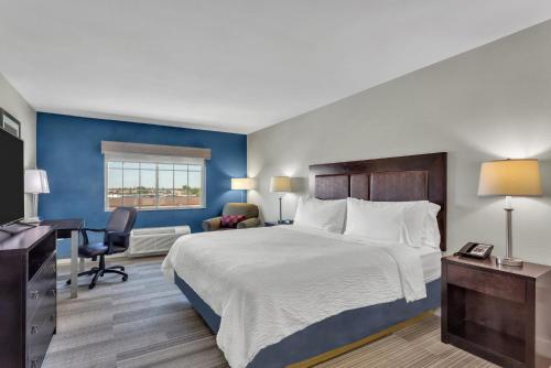 Holiday Inn Express Hotel & Suites El Centro