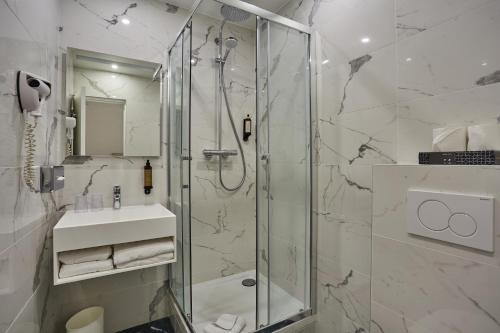 Hôtel LUX PICPUS - image 3