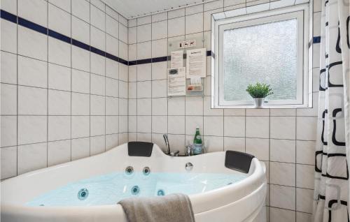 Bathroom, 4 Bedroom Cozy Home In Brovst in Brovst