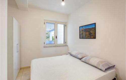  1 Bedroom Gorgeous Apartment In Isca Marina in Badolato