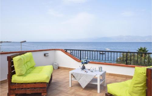 Beautiful Apartment In Reggio Calabria With Wifi