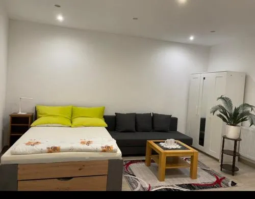 Studio Apartment Zentrum Rüsselsheim in Falkenberg, Deutschland