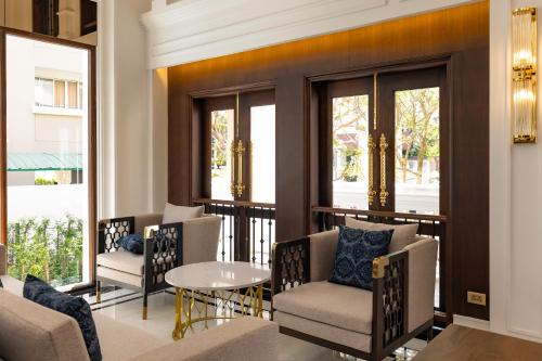 495344875 CHINO@NIMMAN Luxury Boutique Hotel