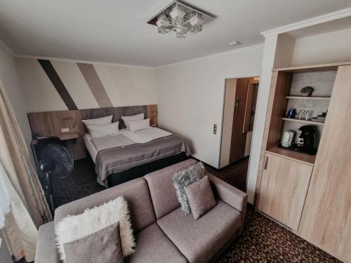 Hotel Estricher Hof - image 2