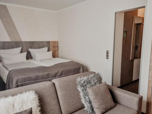 Hotel Estricher Hof - image 4