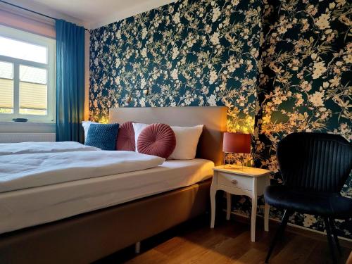 1 queen bed