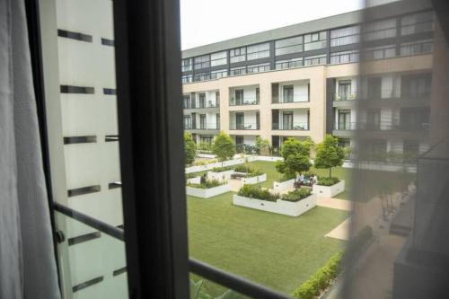 Embassy Gardens  in Akra