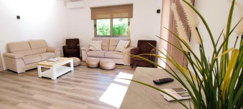 6 Bedroom Private Villa Tenazinha I with private pool - image 2