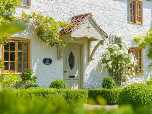 Garden Cottage photo 1