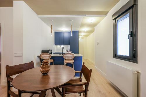 المرافق, AmazINN Places Palacio Real in لا لاتينا