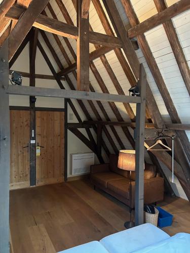 B&B 1669 - image 6