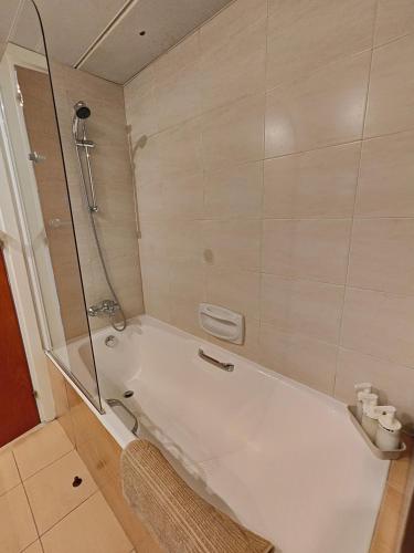 Ευ ζην Central / Ev zen central, Nicosie (photo 9)