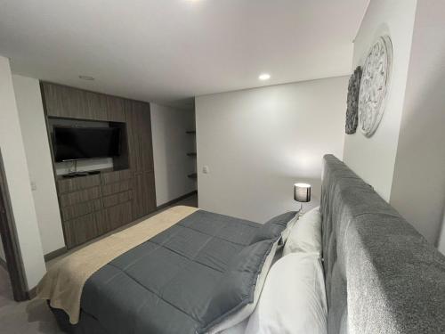 Three-Bedroom Apartment image 7