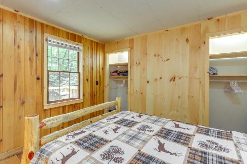 Wooded Blue Ridge Cabin 2 Decks, Fire Pit!