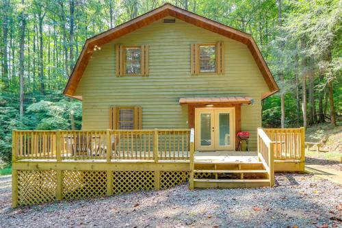 Wooded Blue Ridge Cabin 2 Decks, Fire Pit!