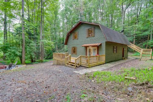 Wooded Blue Ridge Cabin 2 Decks, Fire Pit!