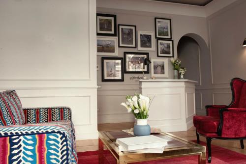 The Fifteen Keys Hotel - image 9