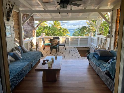 Facilities, Les pieds dans l'eau face au lagon - Le Bel Instant in Sainte Anne