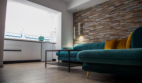 Lucas Central Premium Studios, Tirana (photo 7)