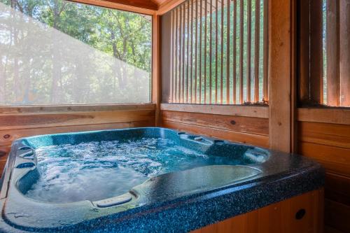 Southern Grace in Pigeon Forge, USA