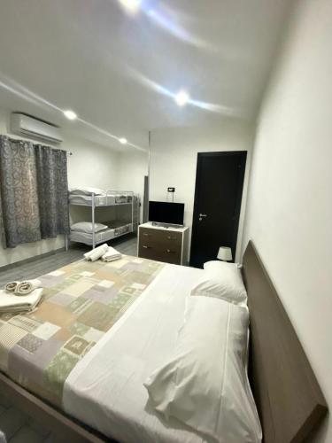 fitta camere portanolana – Naples, CO