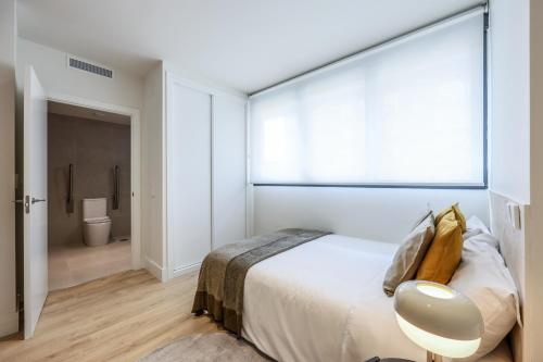AmazINN Places Palacio Real Room Type - Studio Apartment