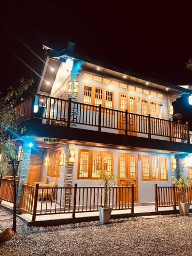 Exterior view of MI WO KEZHAN