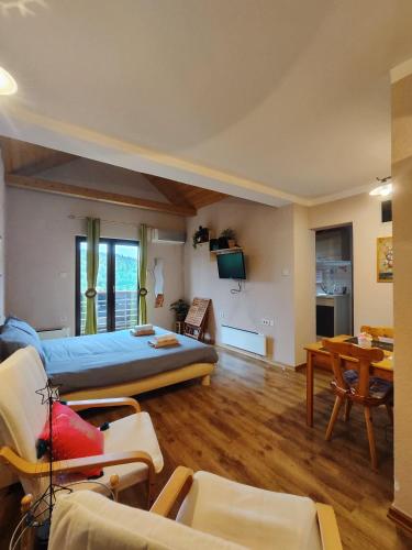 Madora - Studio Apartman for Two in Fužine, near the Lake, Fužine (foto 7)