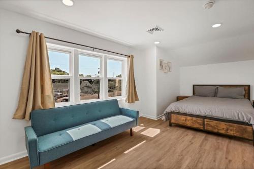 Beach house - 3BR Beach Gem - 30ft to Sand & Walk to Amusement Park in Hazlet (NJ)