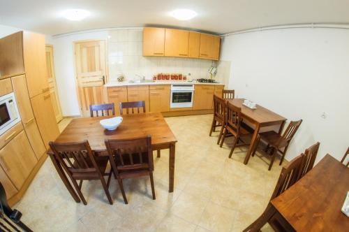 кухня, Mazurski Zakatek-Apartamenty in Миколайки