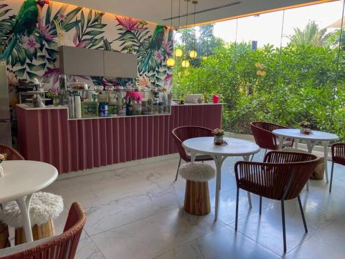 Luxurious Private Beach Getaway