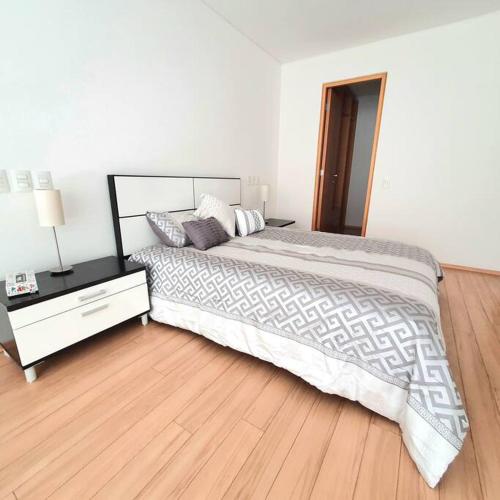 Departamento en Reforma 222-1007