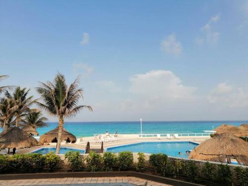 Apartment in Cancun hotel zone!