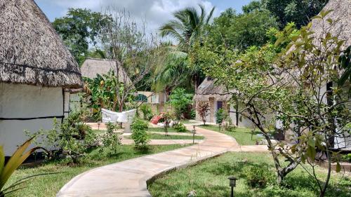 Hotel y Museo Aldea Maya Toktli Orígenes - Casa Maya Toh - Alberca, Wifi Starlink, Tour Museo (Hotel y Museo Aldea Maya Toktli Origenes - Casa Maya Toh - Alberca, Wifi Starlink, Tour Museo) in Guadalupe