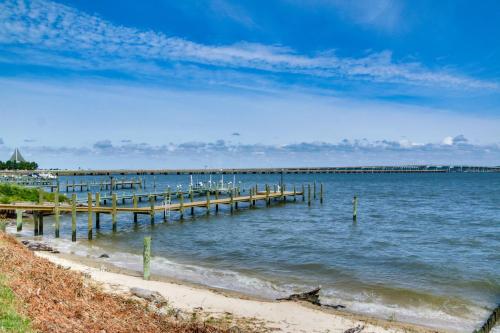 Cambridge Beach Home on Choptank River with Pier!