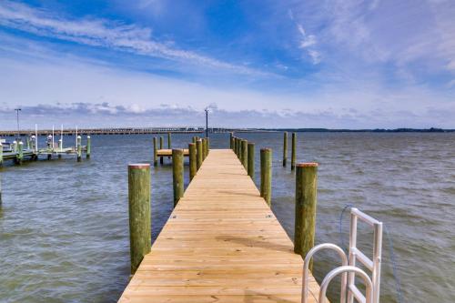 Cambridge Beach Home on Choptank River with Pier!