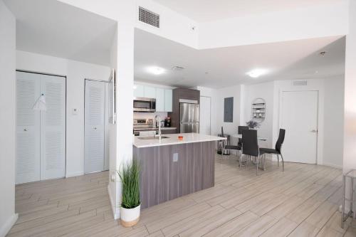 Subtle 2 Bed in Edgewater Downtown with Free Parking in Miami, USA