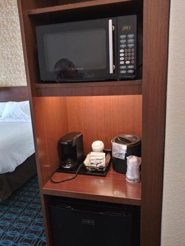 Fairfield Inn & Suites by Marriott Sidney - image 11