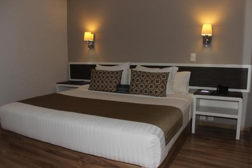 Hotel Plaza Revolución