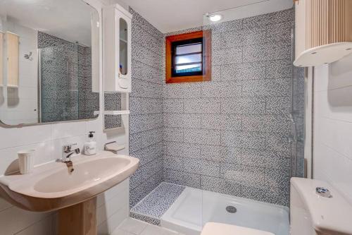 Compostella Beach - 2 bedroom - Tap to explore photos