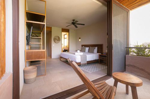 Apartment - Split Level image 2