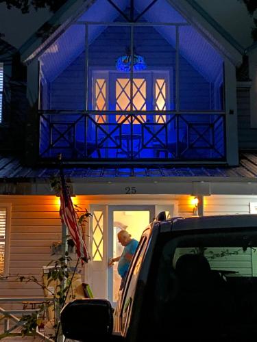 Iconic Magnolia Ave Peacock House