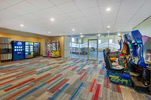 Best Western Summit Inn - image 2