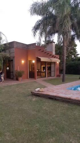 Casa Quinta con Pileta en mercedes. 6 personas