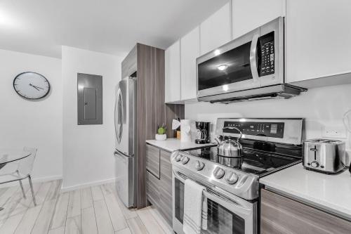 Lovely Unit Mins from Wynwood with Free Parking in Miami, USA