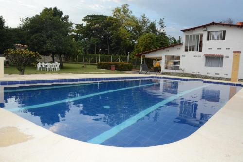 VILLA ALEJANDRIA - CABAÑA LAMARIQUITA-CABAÑA ORQUIDEA-CABAÑA CARAMBOLa