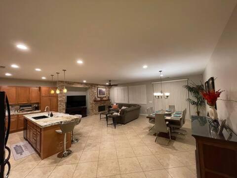 LA Mirage Villa Cheerful Coachella 4 Br House in Indio, USA